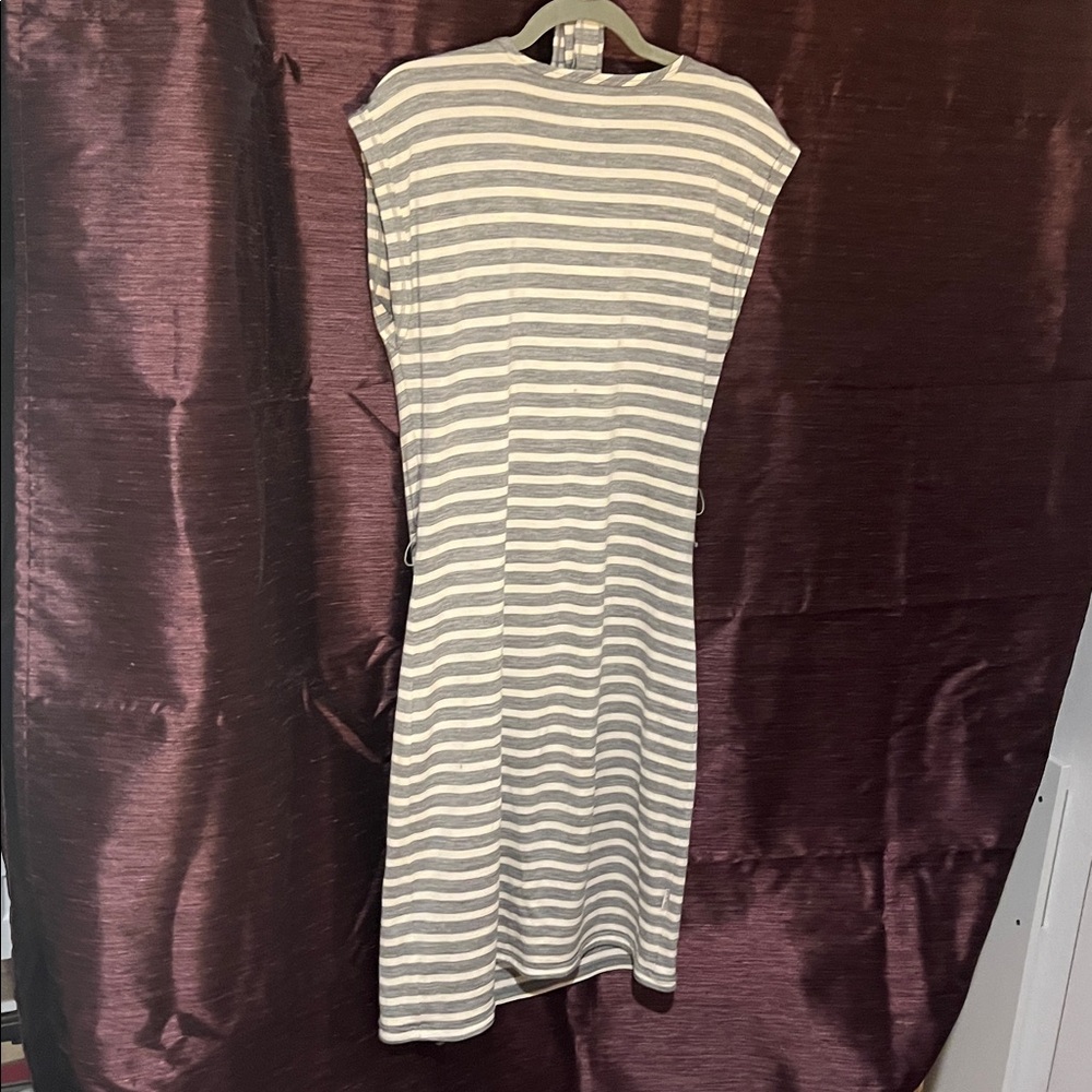 Icebreaker Gray and White Striped Midi Dress - Picture 4 of 4